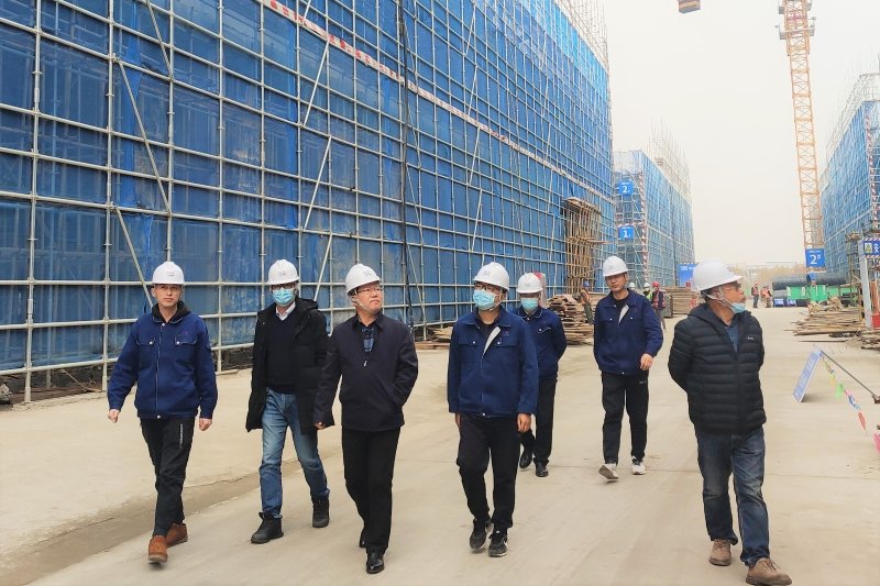 罗耕能到龙磁厂房项目宣贯二十大精神并开展调研.jpg 新闻资讯